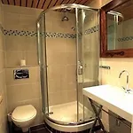 Hotel De Venise 2*