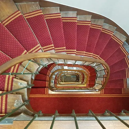 De Venise 2* Paris