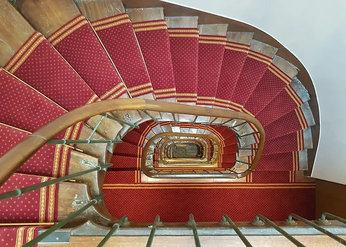 מלון De Venise 2*